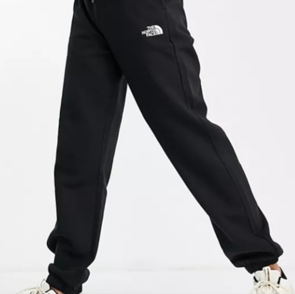 The North Face Oversized Joggers *Small* - Picture 10 of 11